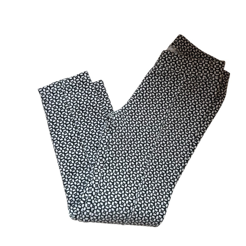 Janie and Jack| Kids Monochrome Black and White Floral Pattern Leggings- Size 5